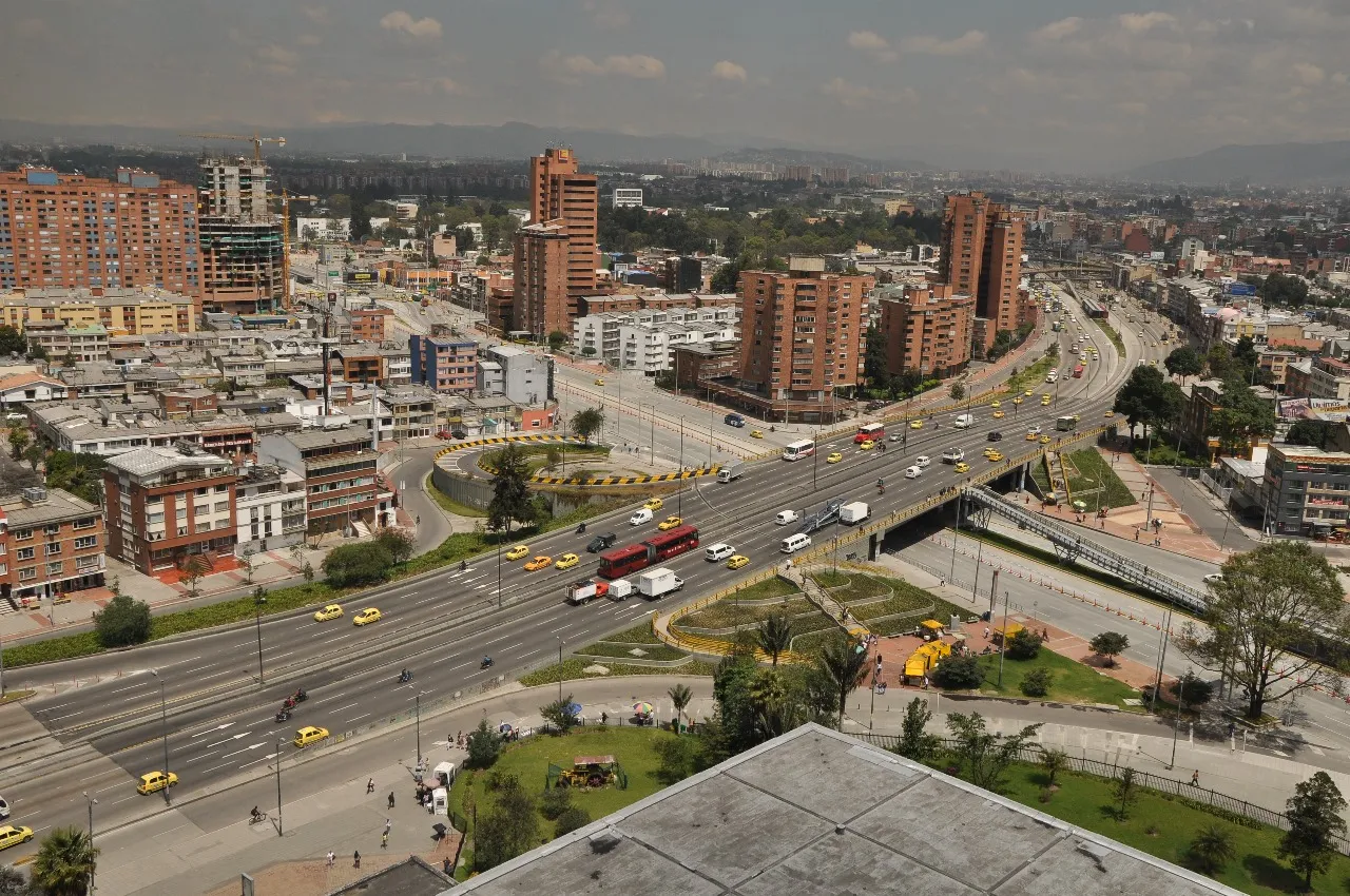 Foto carrera 30 CAD
