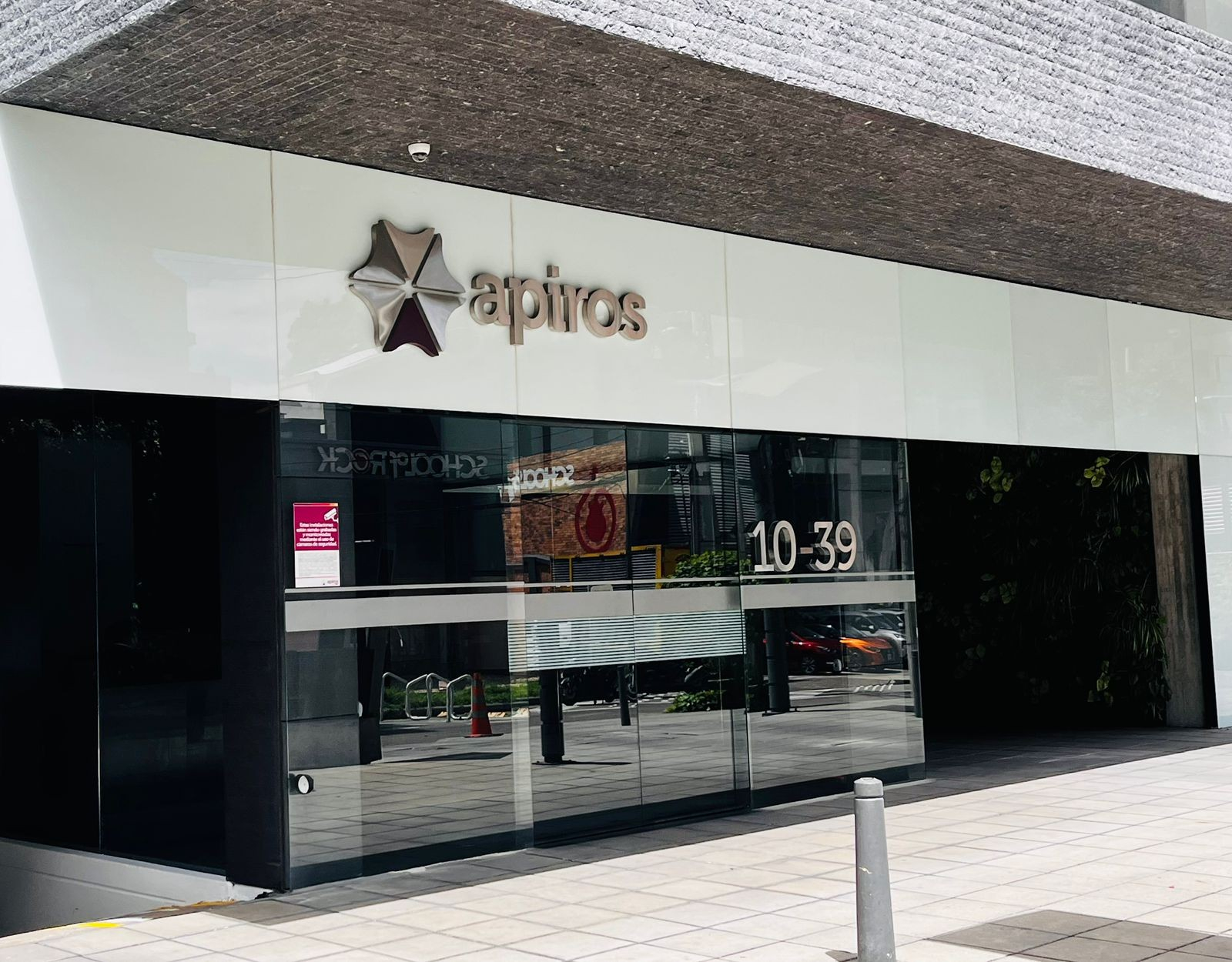 apiros